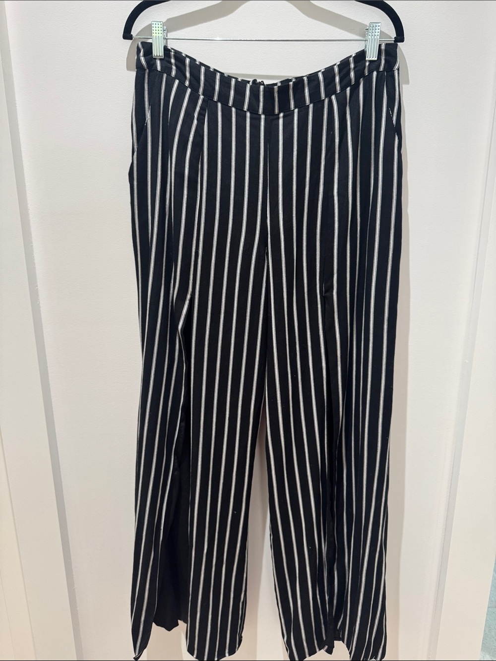 Boston Proper Black and White Stripe Pants w/ Front Leg Slits (Wide Leg)